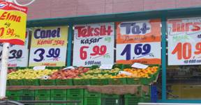 supermarket afiş ve poster dışardan görünümğ