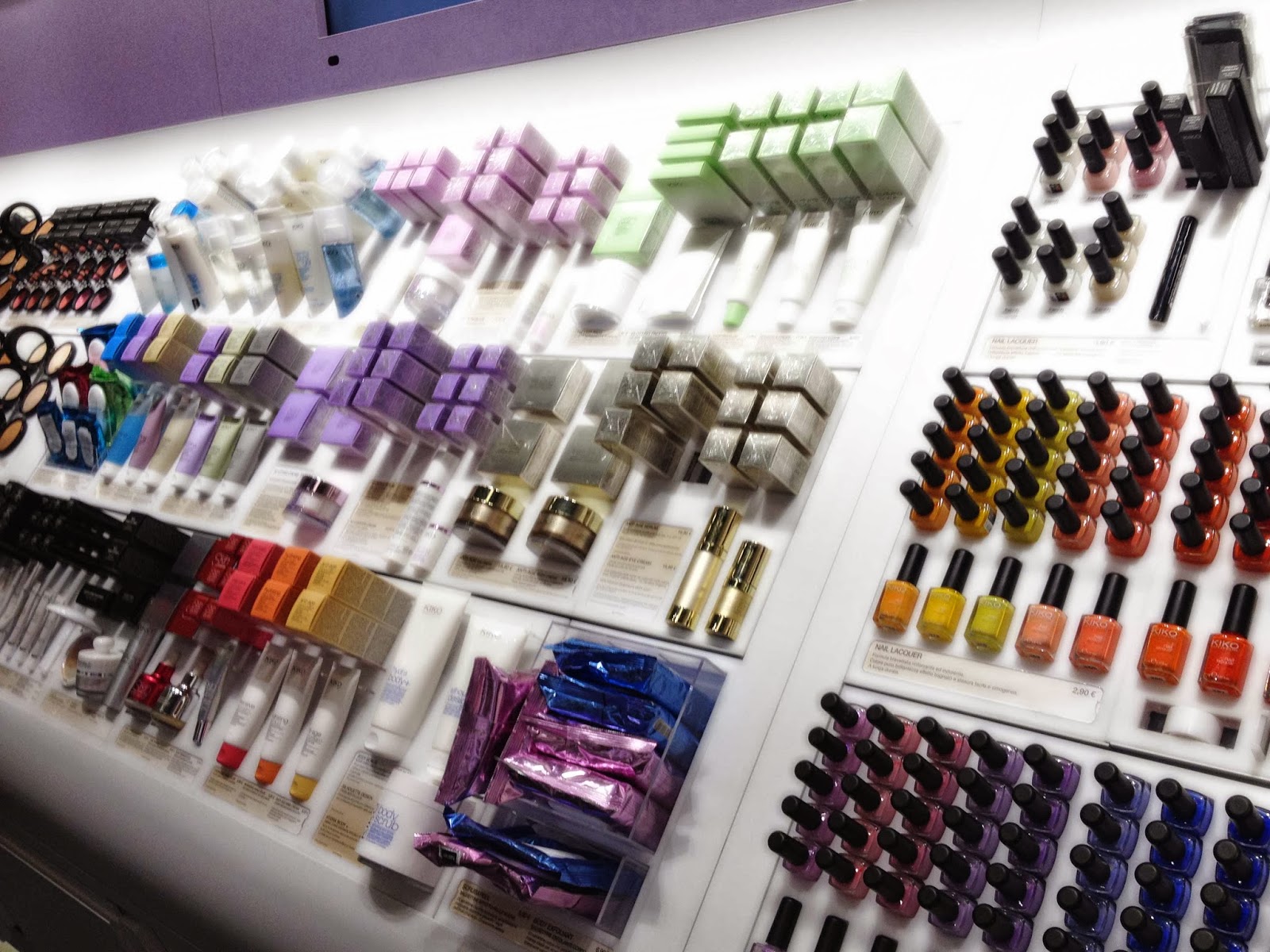 ruj stand?, lipstick stand?. ruj stand?, ayakl? ruj stand?, pleksi ruj stand?, lip stick stand?.